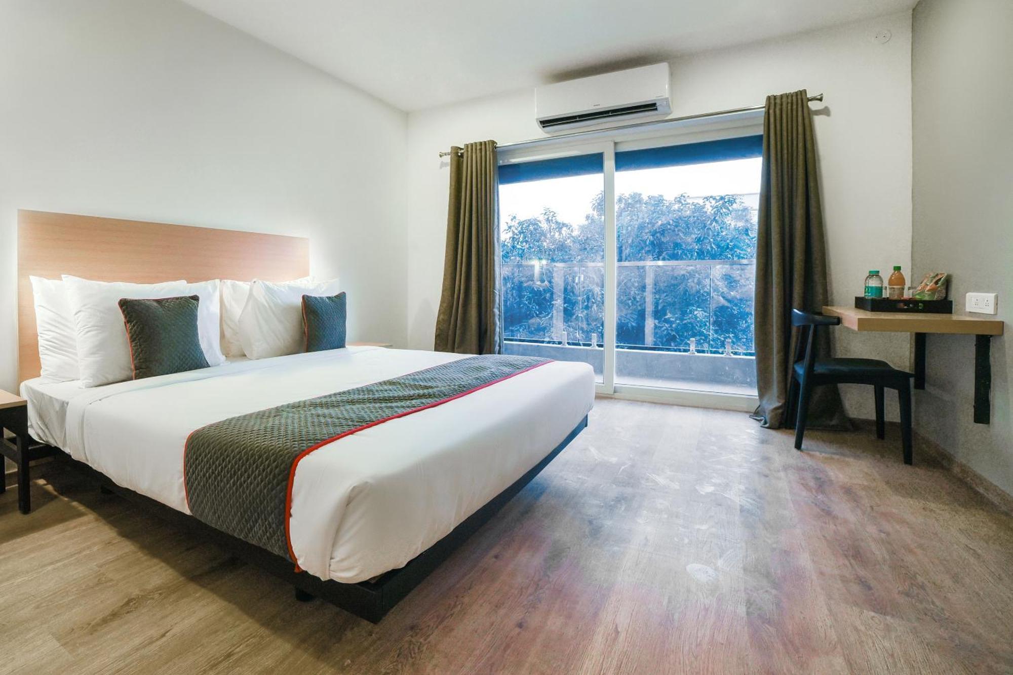 Townhouse 211 Laguna Ecr Near Juhu Beach Csennai Kültér fotó