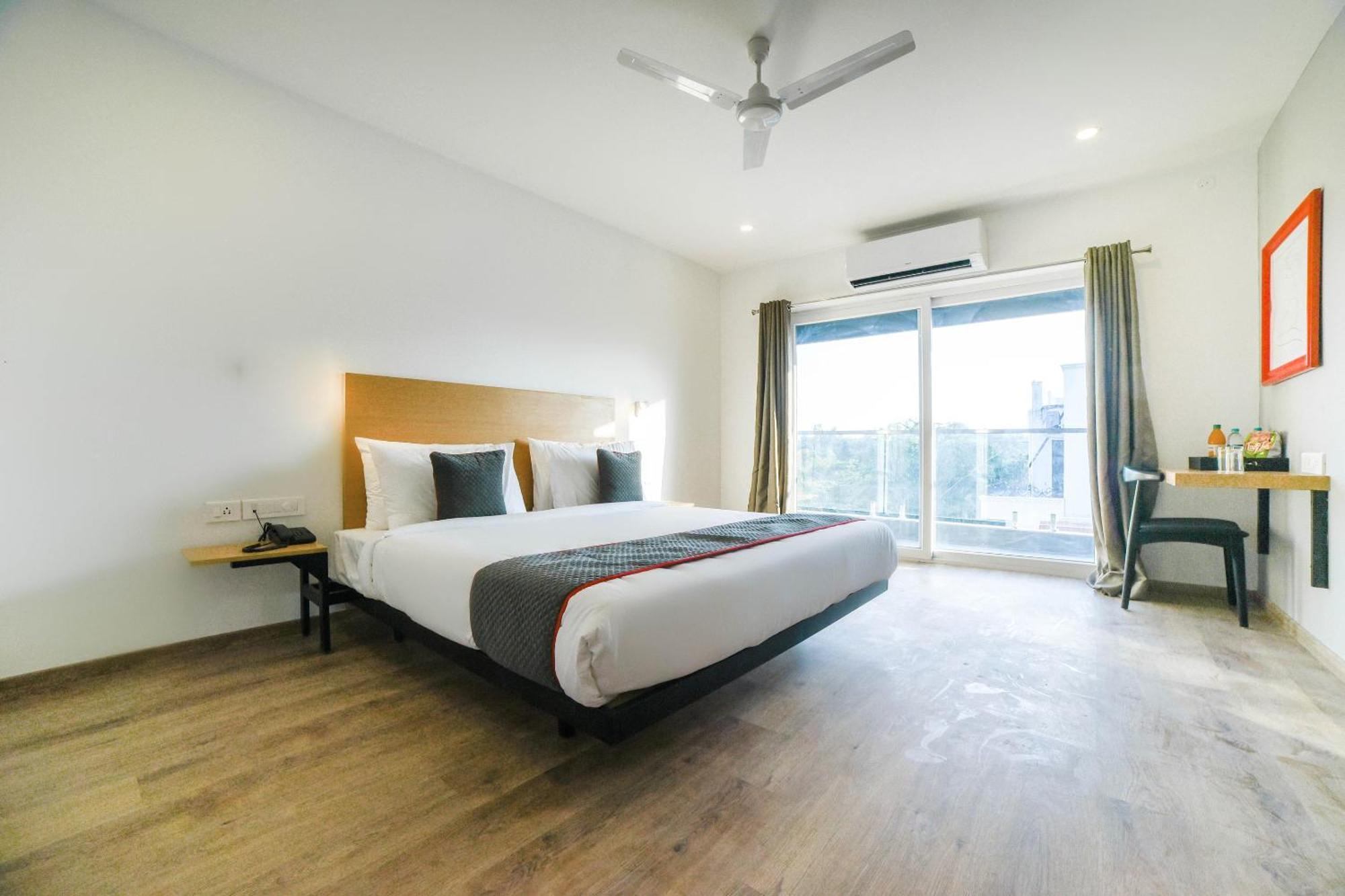 Townhouse 211 Laguna Ecr Near Juhu Beach Csennai Kültér fotó