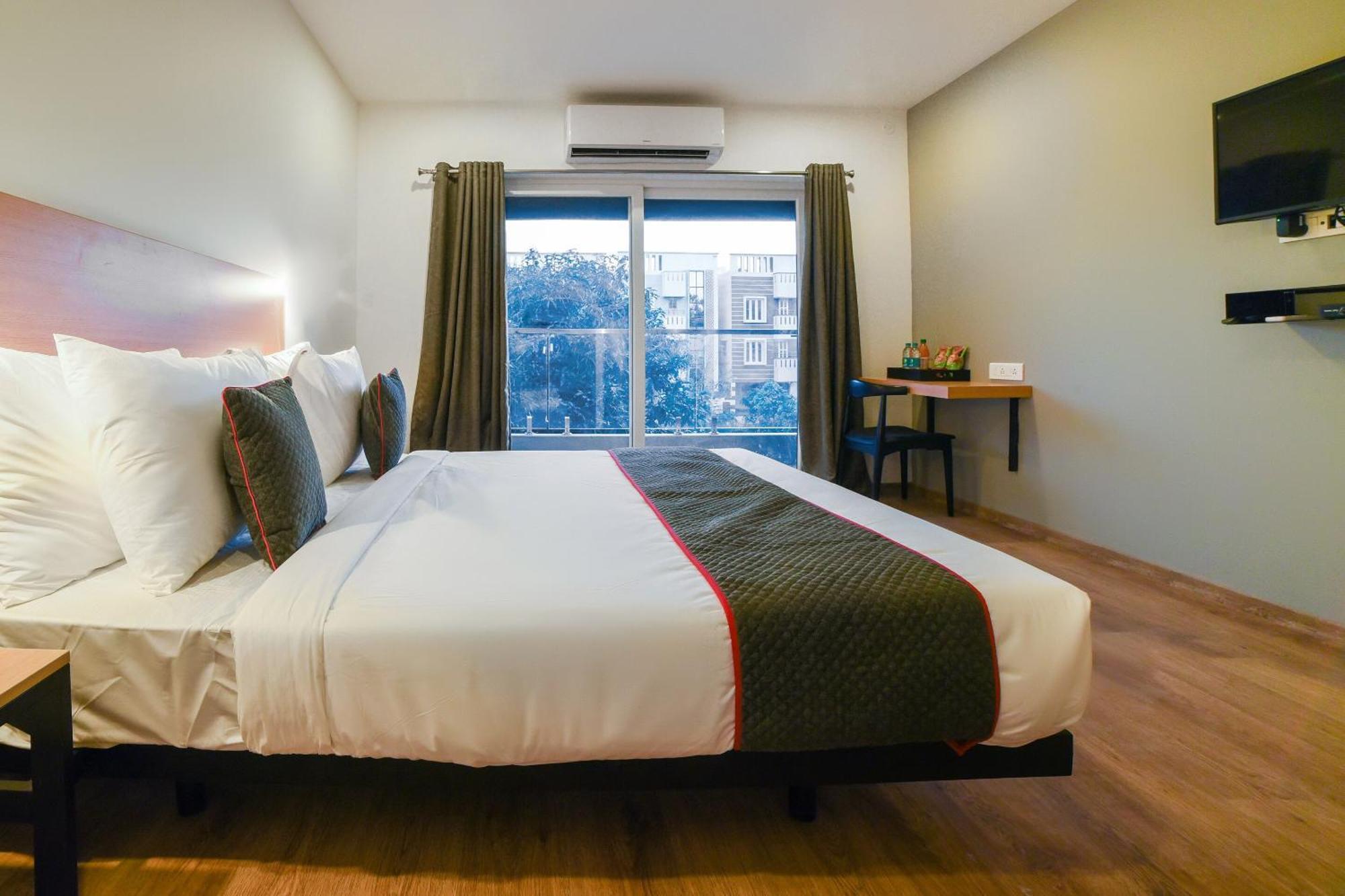 Townhouse 211 Laguna Ecr Near Juhu Beach Csennai Kültér fotó